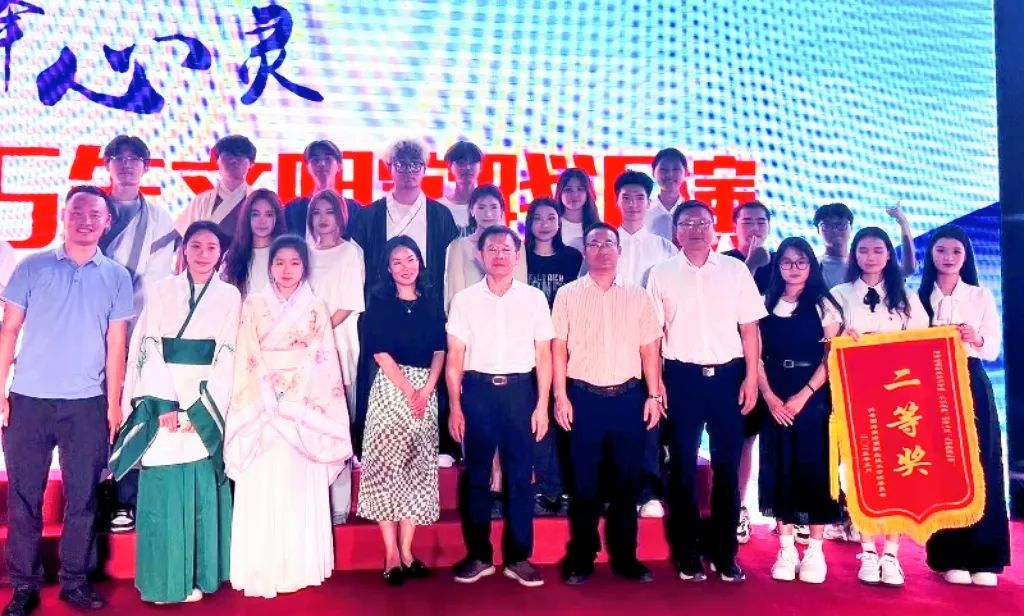 微信图片_20250429223536.jpg
